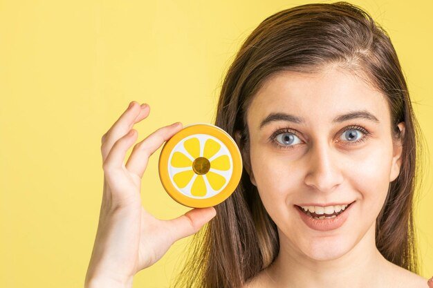 wellhealthorganic.com : remove dark spots on face tang - lemon juice